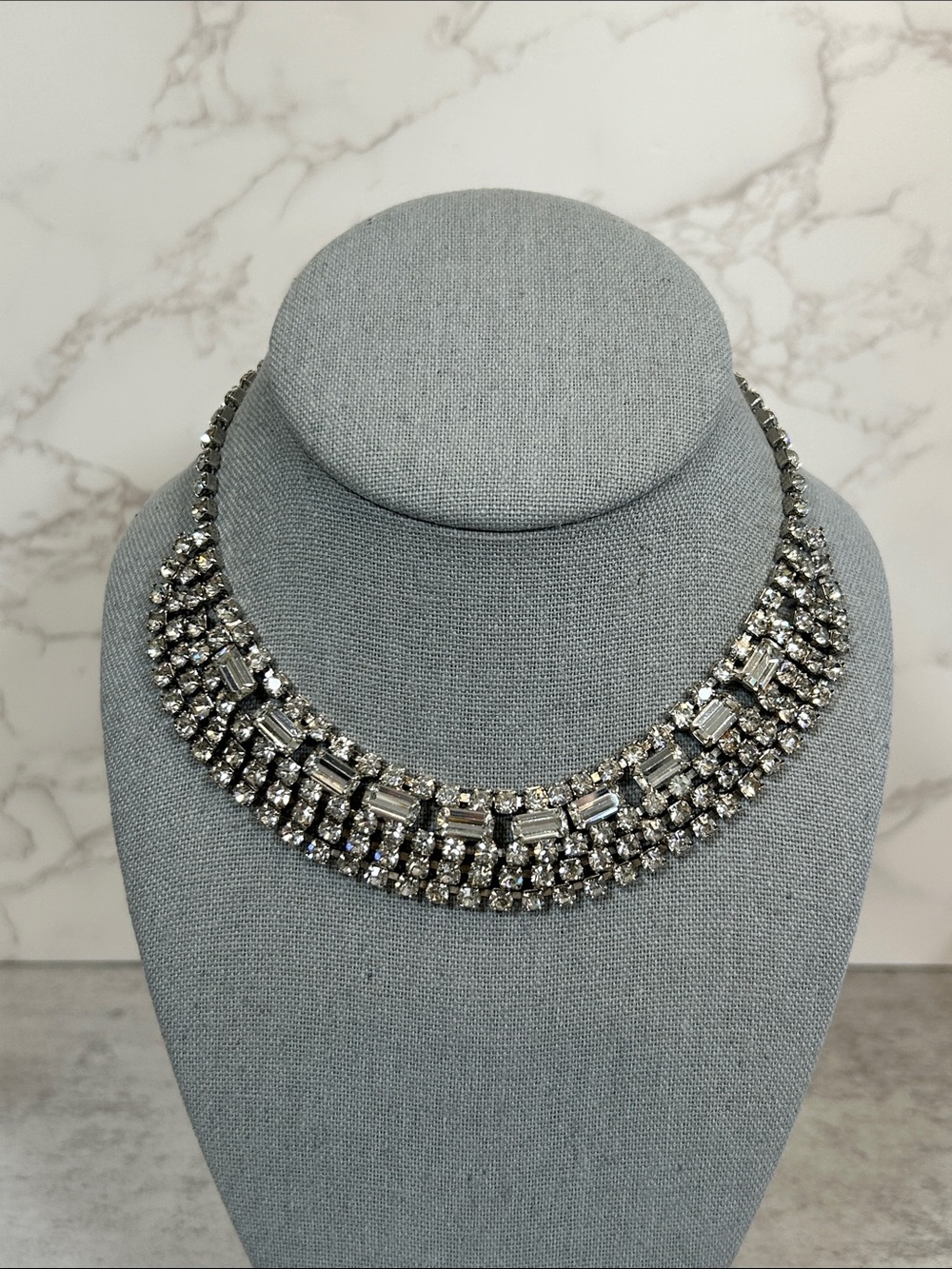 Vintage Crystal Statement Collar Necklace - Silver Sparkle